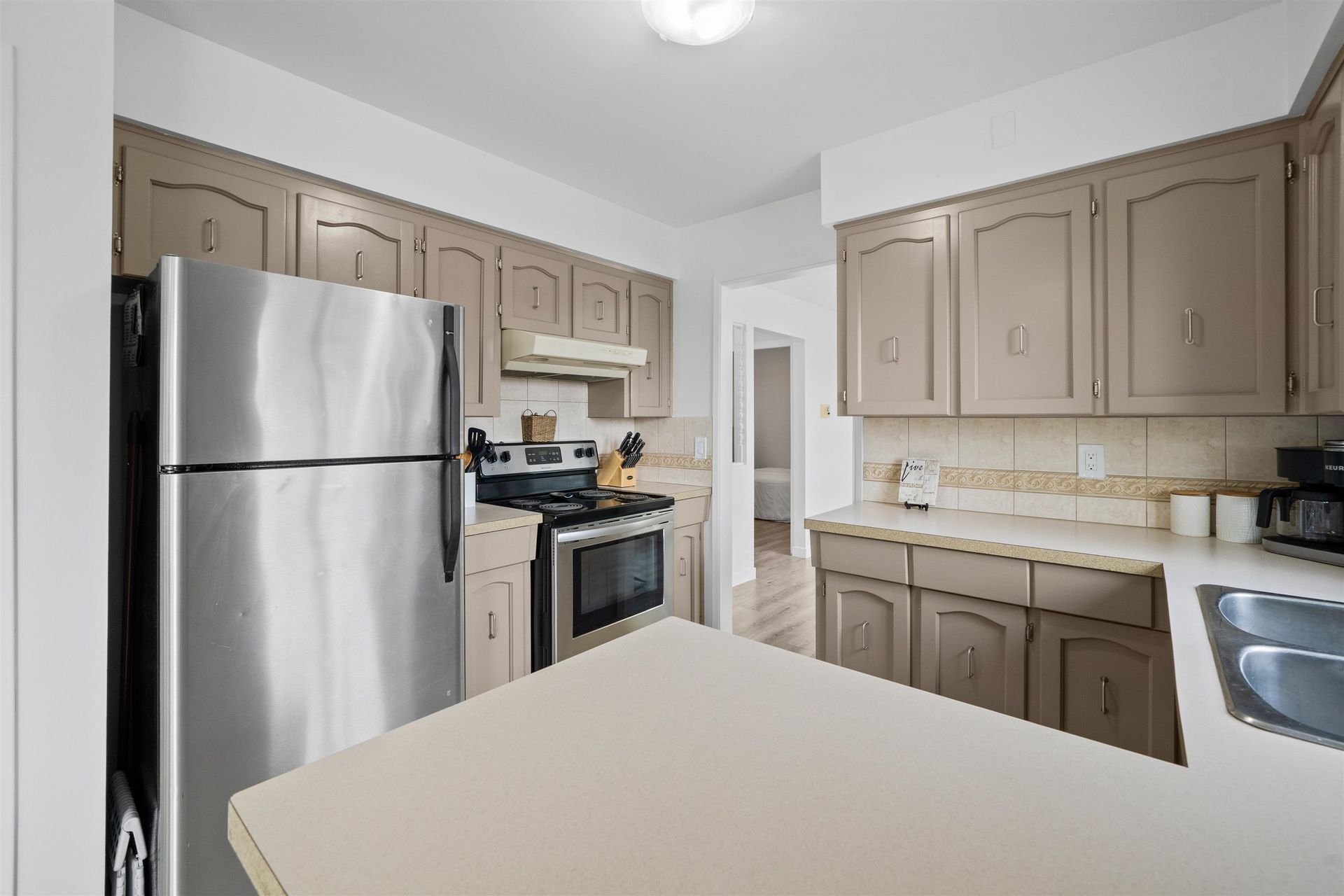 687-rosser-avenue-willingdon-heights-burnaby-north-06 of 687 Rosser Avenue, Willingdon Heights, Burnaby North