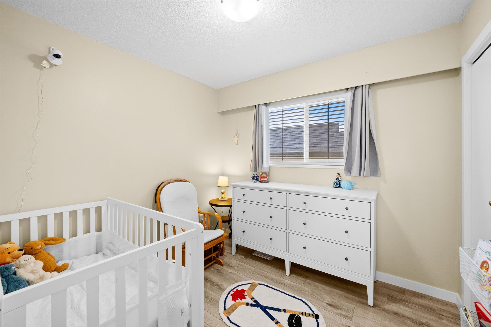 687-rosser-avenue-willingdon-heights-burnaby-north-16 of 687 Rosser Avenue, Willingdon Heights, Burnaby North