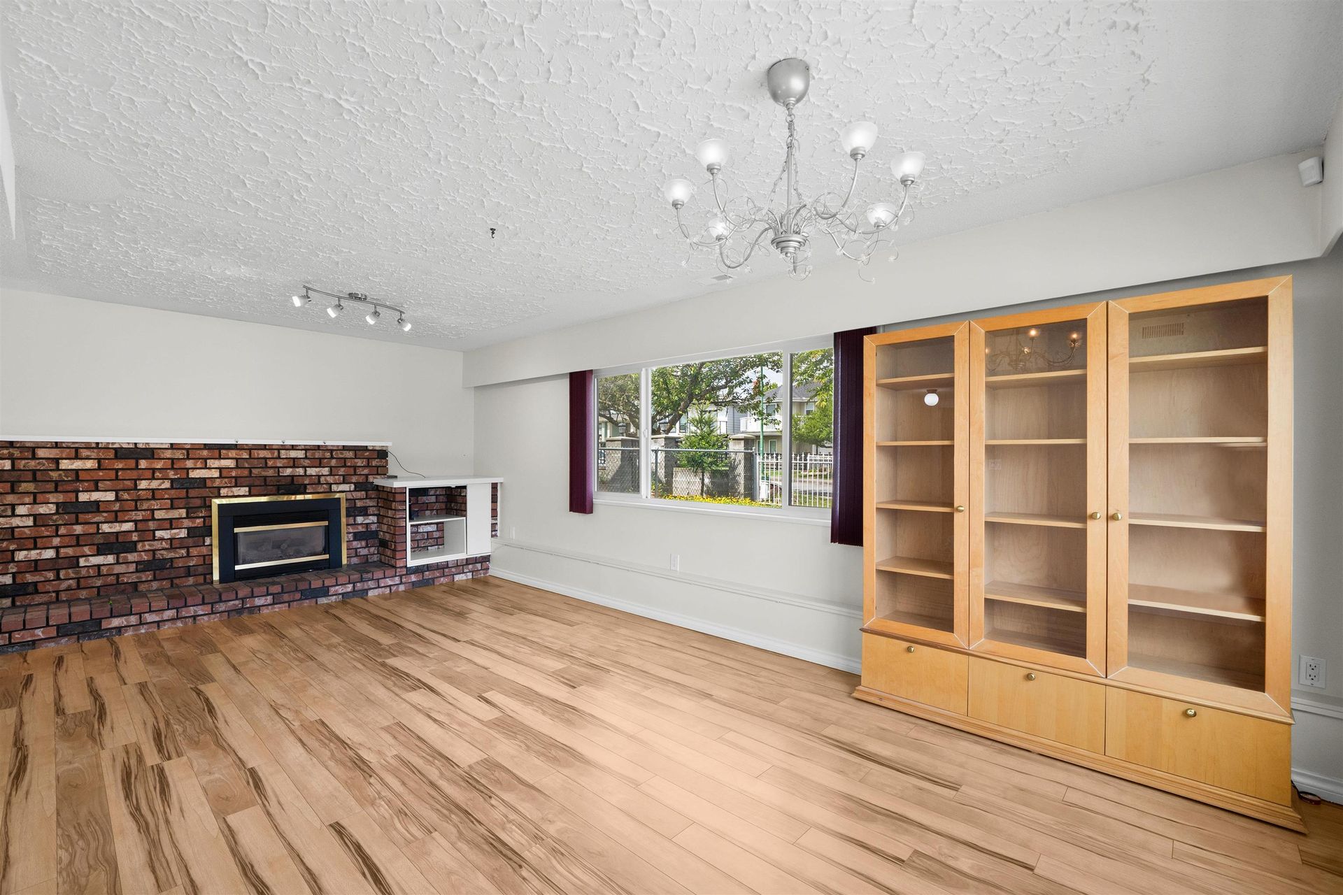 687-rosser-avenue-willingdon-heights-burnaby-north-28 of 687 Rosser Avenue, Willingdon Heights, Burnaby North