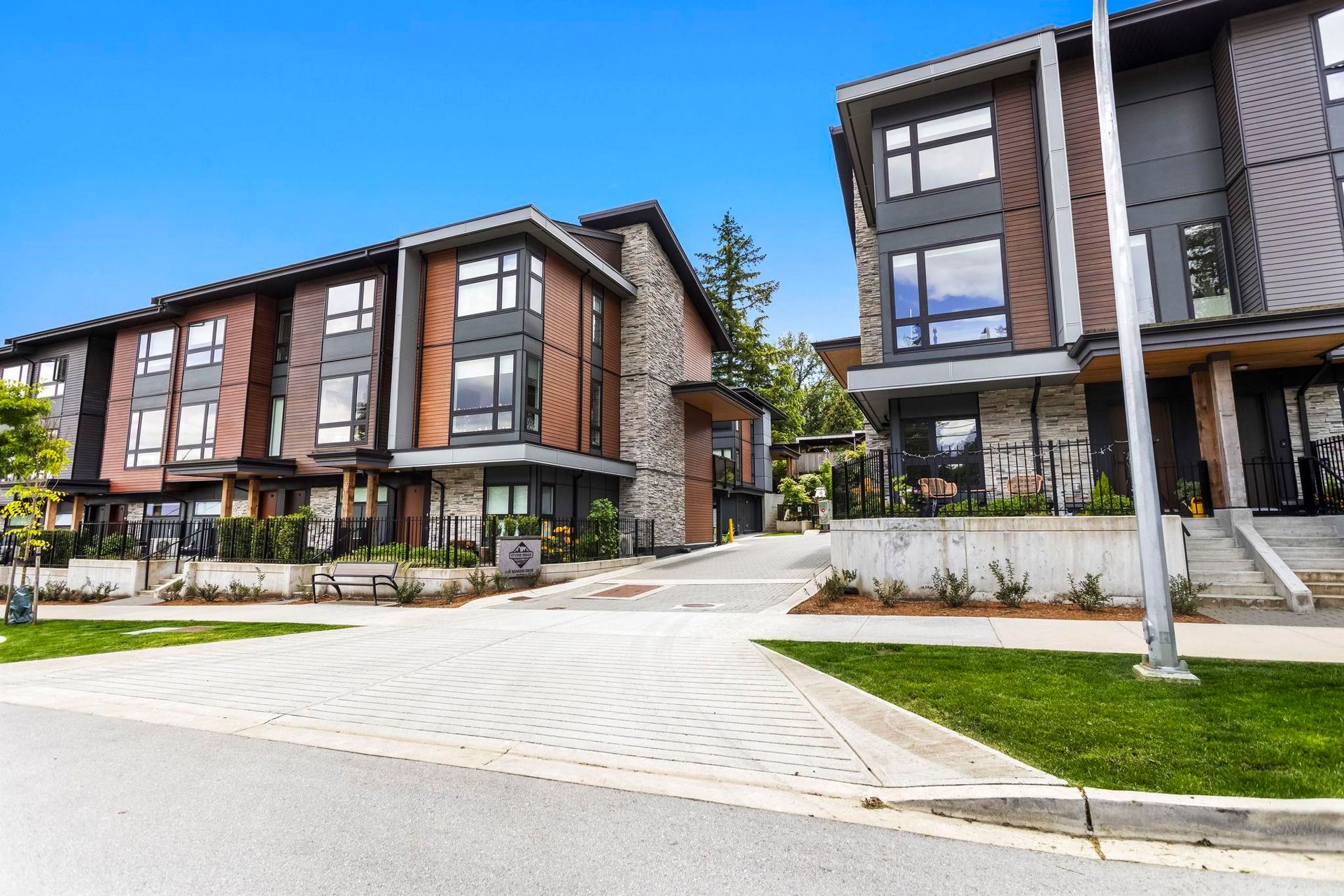 50-seaview-drive-college-park-pm-port-moody-38 of 1 - 50 Seaview Drive, College Park PM, Port Moody 50-seaview-drive-college-park-pm-port-moody-38 of 1 - 50 Seaview Drive, College Park PM, Port Moody