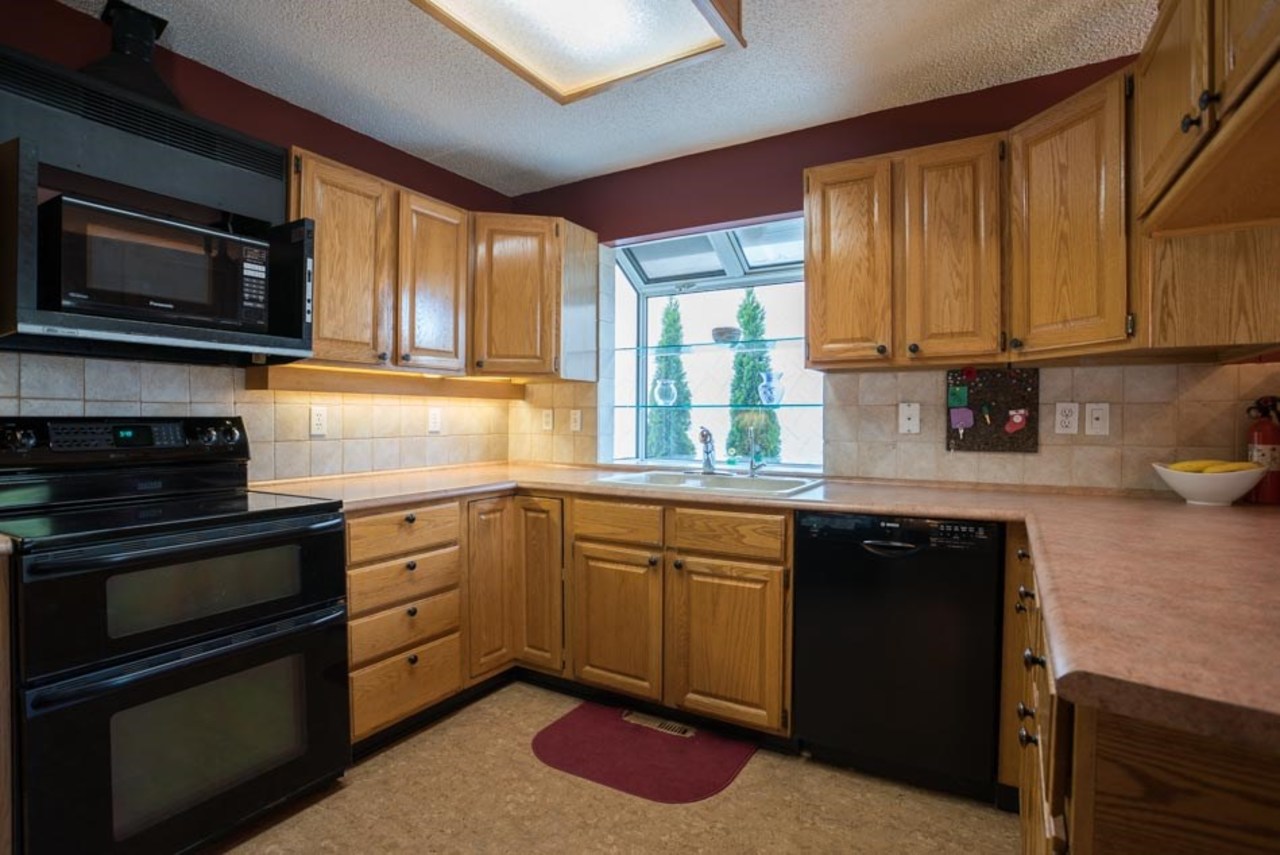 image-262088533-4.jpg of 1410  Avenue, Oxford Heights, Port Coquitlam