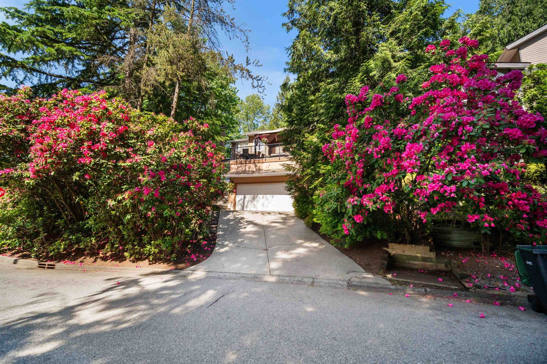 602 Thurston Terrace, North Shore Pt Moody, Port Moody  by Josh Spence Personal Real Estate Corporation 602 Thurston Terrace, North Shore Pt Moody, Port Moody
