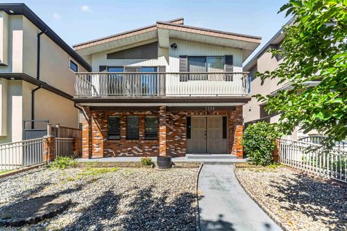 2739-e-8th-avenue-renfrew-ve-vancouver-east-02 at 2739 E 8th Avenue, Renfrew VE, Vancouver East