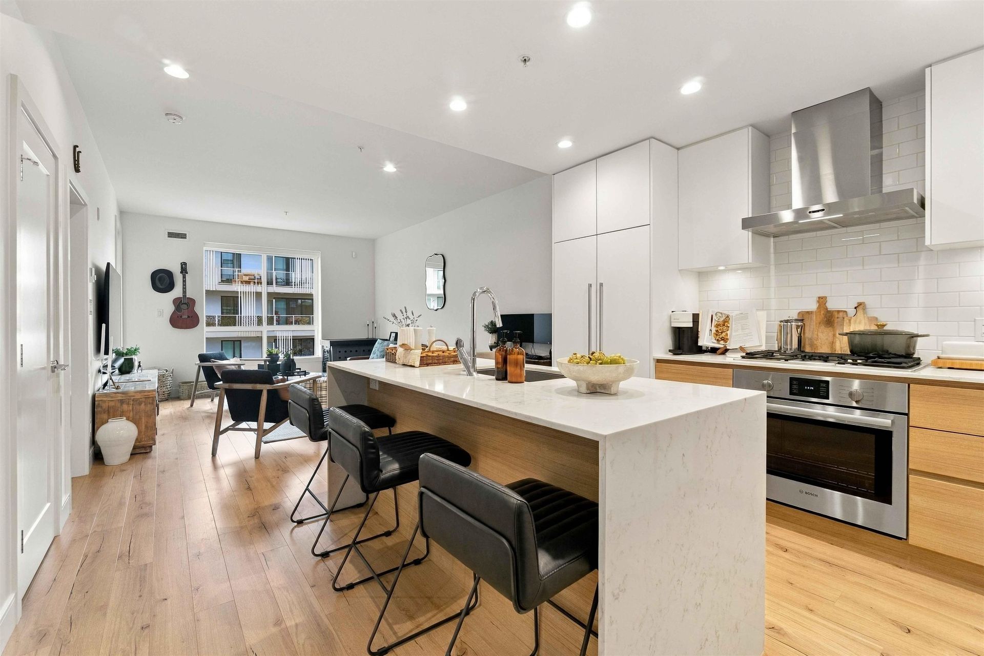 412 - 3131 Murray Street, Port Moody Centre, Port Moody 