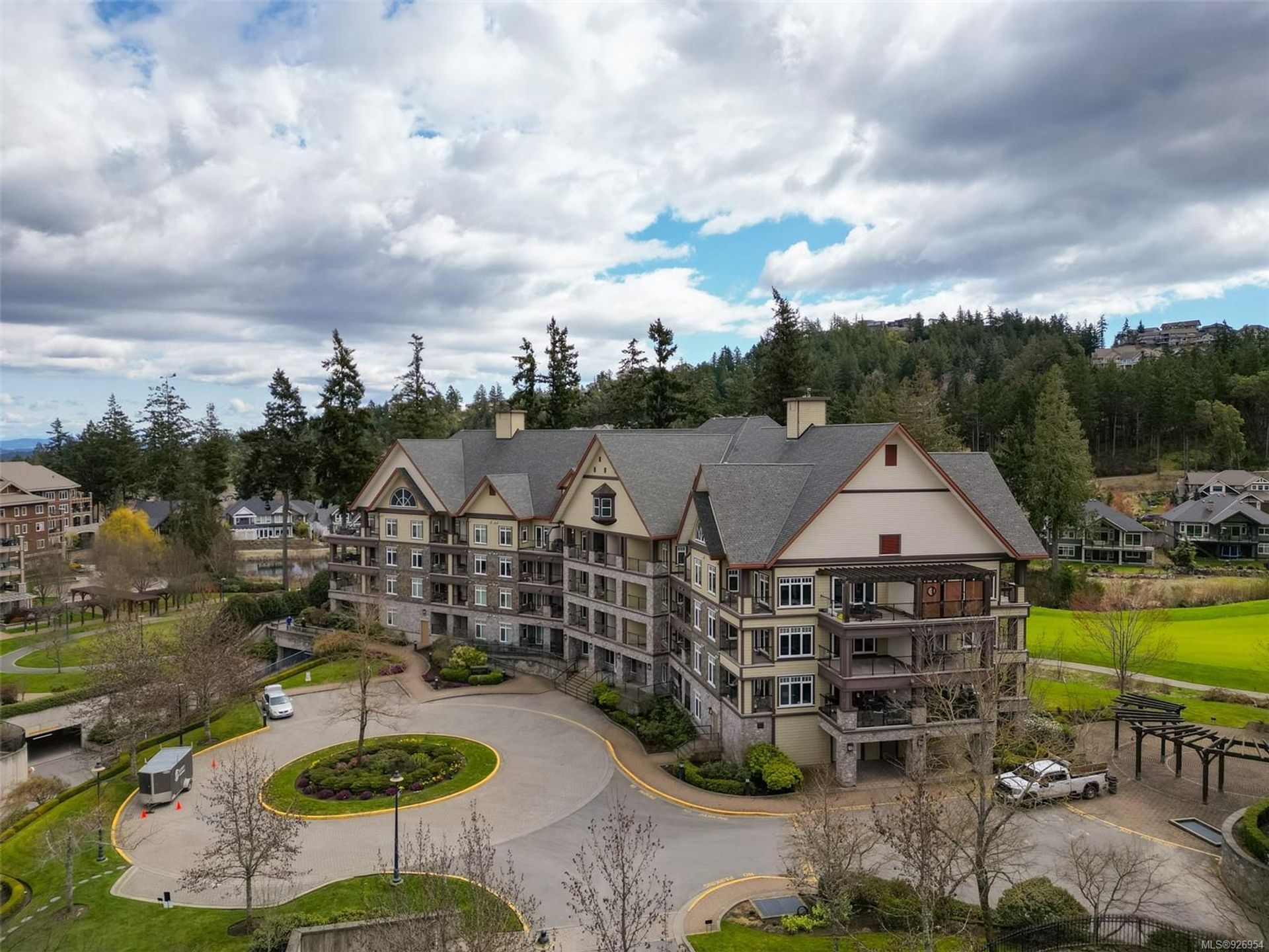 418 - 1375 Bear Mountain Parkway, Bear Mountain, Langford 