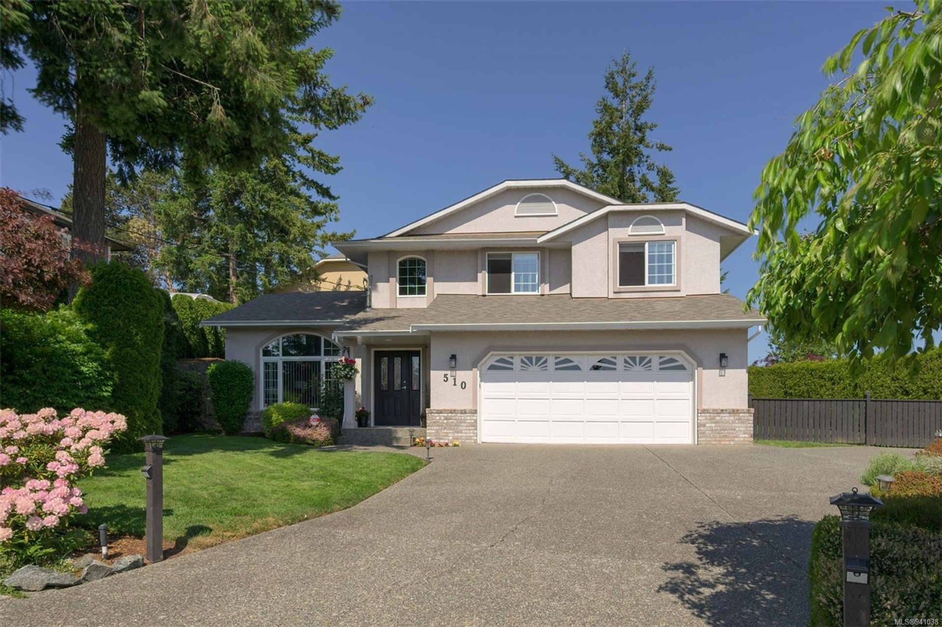 510 Fawn Place, Thetis Heights, Langford by Julia Abraham Real Estate 510 Fawn Place, Thetis Heights, Langford