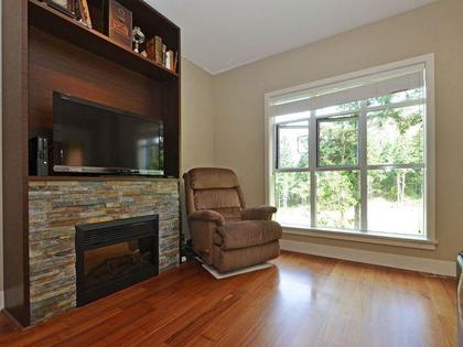 640 (4) at 609 - 1400 Lynburne Pl, Langford Proper, Langford