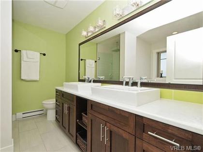 at 946  Ave, Florence Lake, Langford  at 946  Ave, Florence Lake, Langford