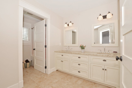 18 at 2178  Dr, Bear Mountain, Langford 18 at 2178  Dr, Bear Mountain, Langford