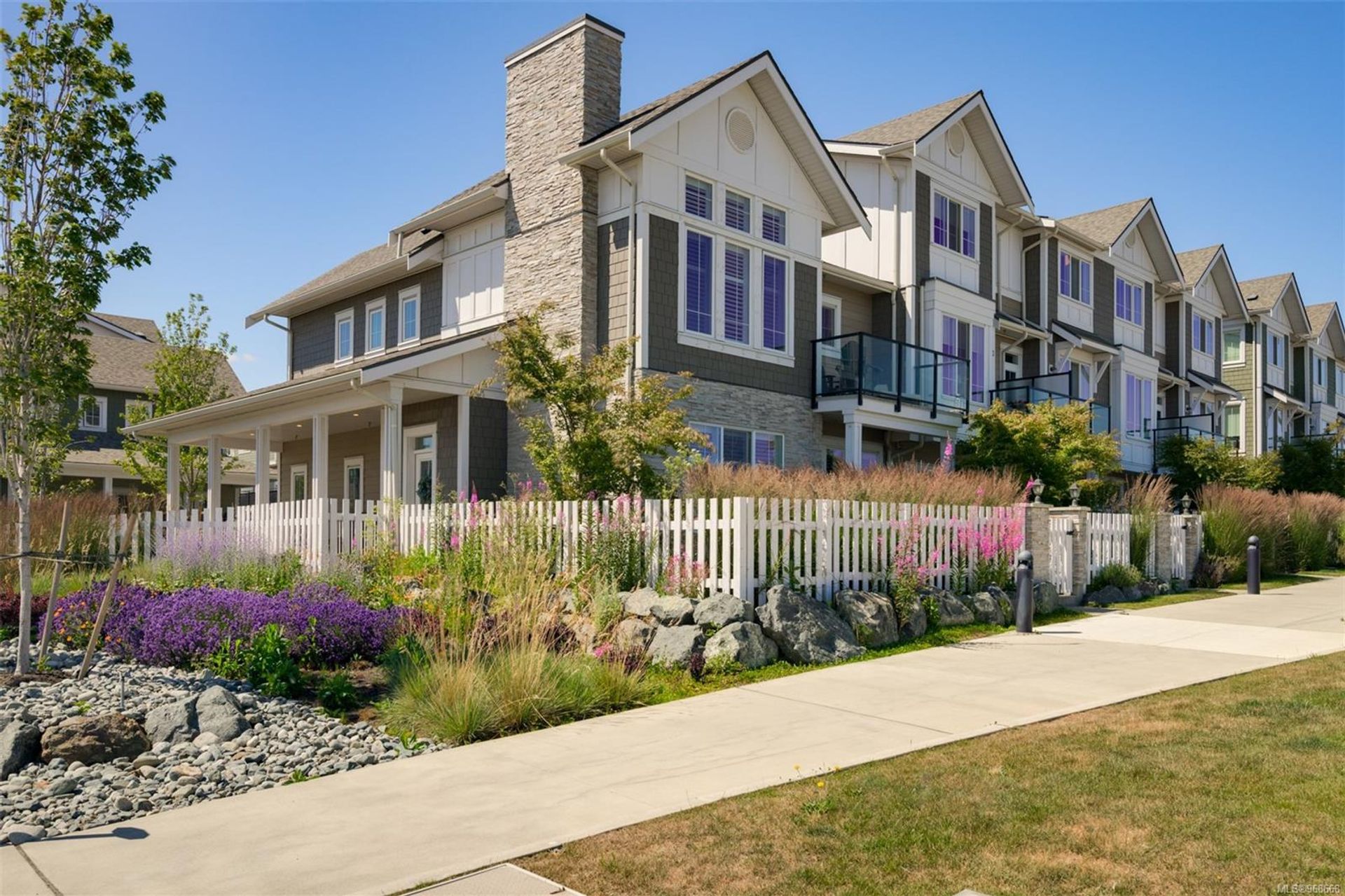 123 - 3501 Dunlin Street, Royal Bay, Colwood by Julia Abraham Real Estate 123 - 3501 Dunlin Street, Royal Bay, Colwood
