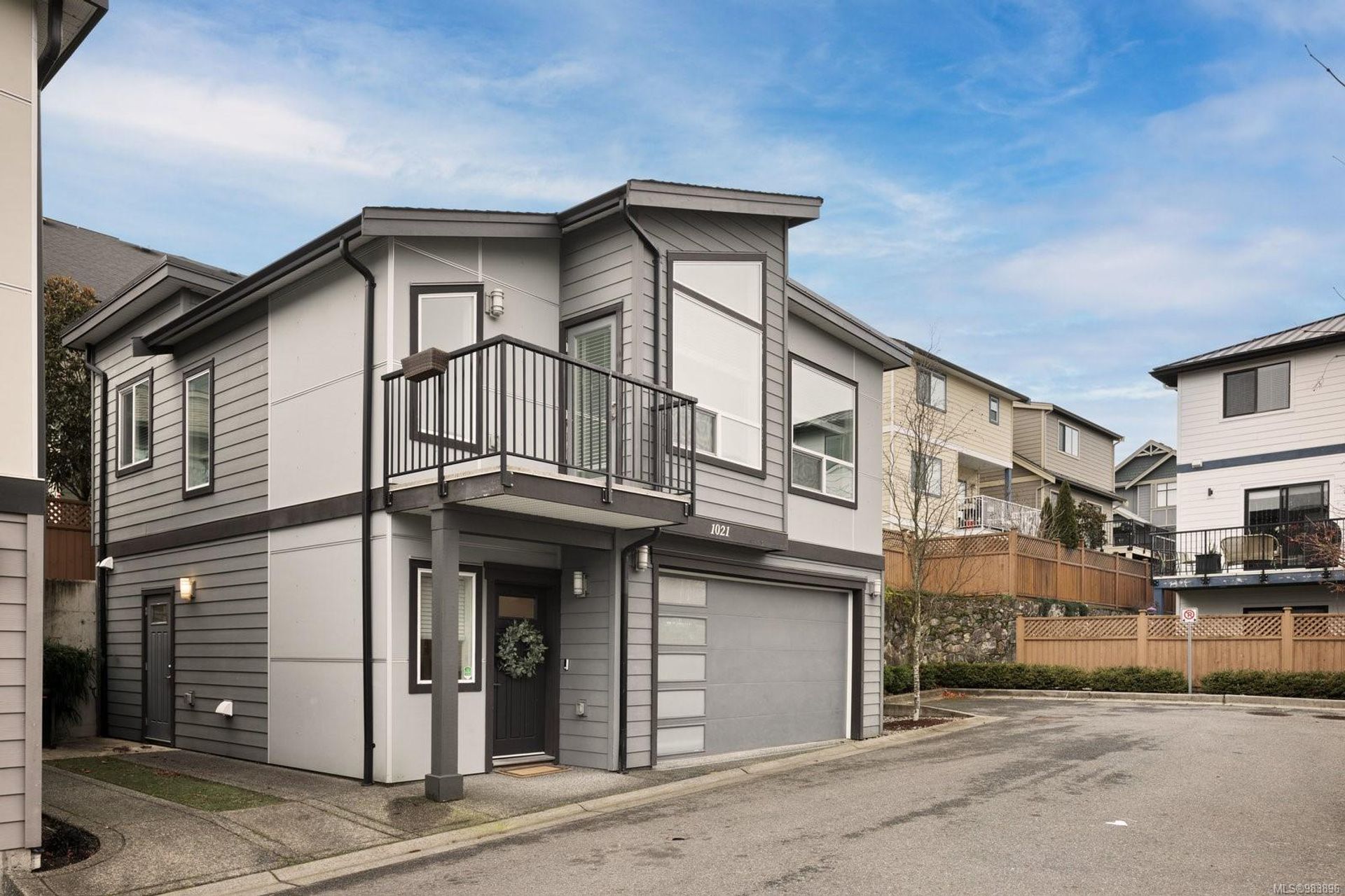 1021 Boeing Close, Westhills, Langford 