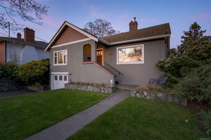 2917-foul-bay-henderson-oak-bay-38 at 2917 Foul Bay Road, Henderson, Oak Bay