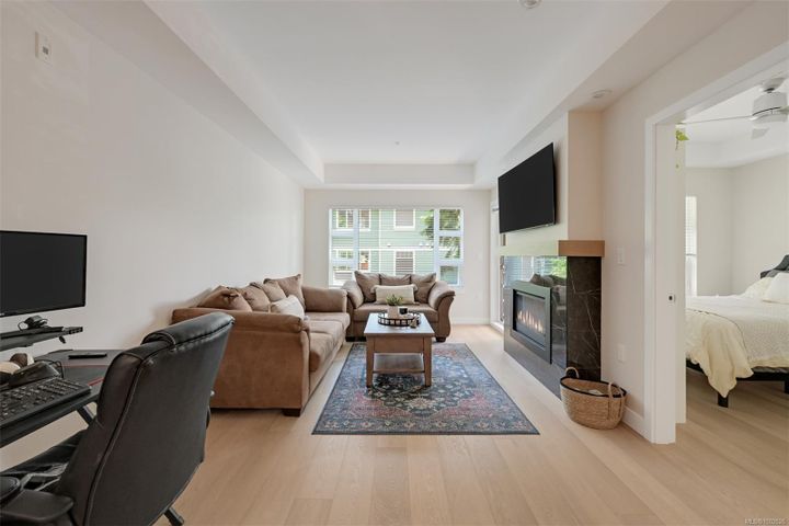 9861-third-sidney-north-east-sidney-15 at 204 - 9861 Third Street, Sidney North-East, Sidney