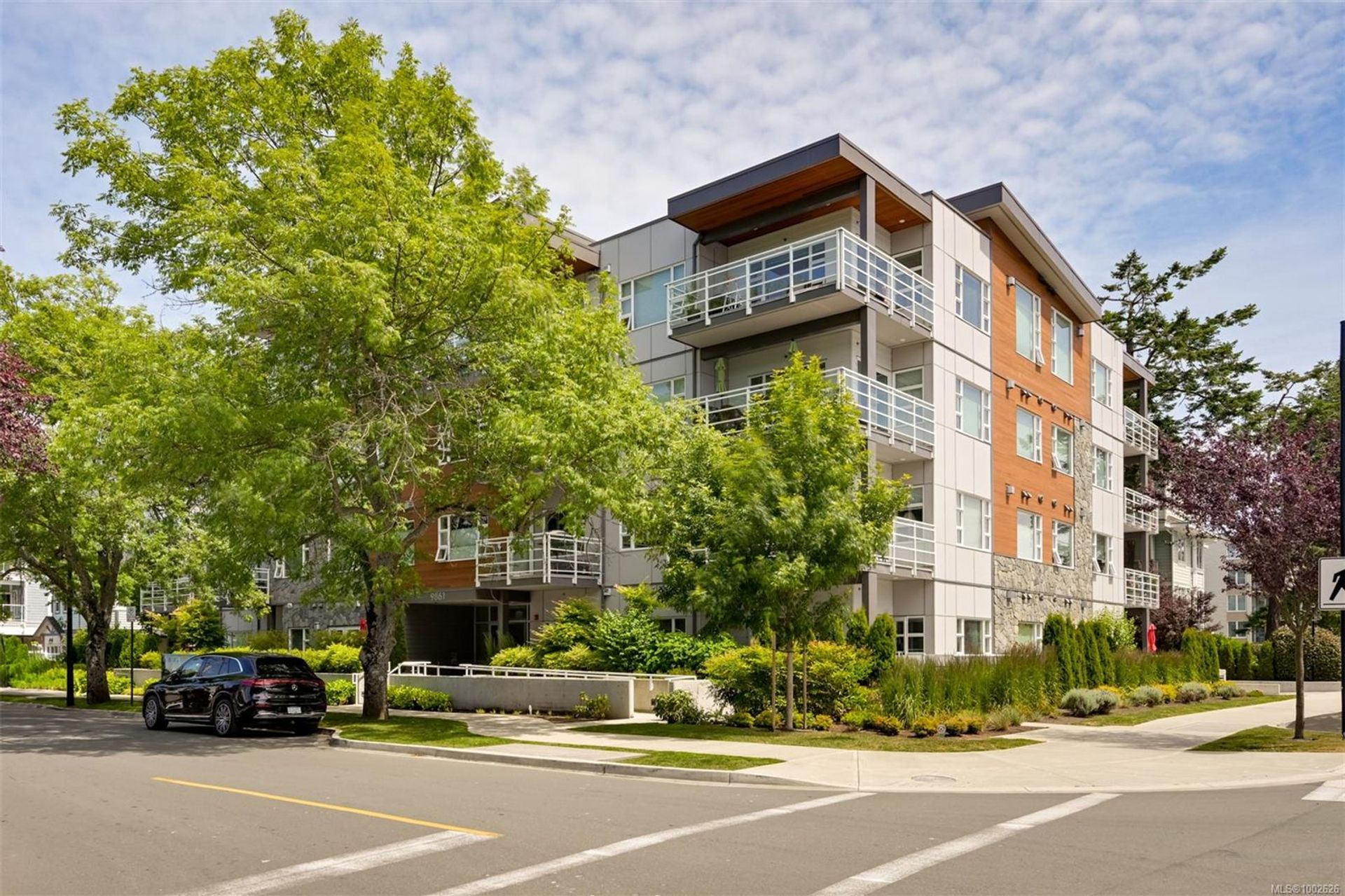 204 - 9861 Third Street, Sidney North-East, Sidney by Julia Abraham Real Estate 204 - 9861 Third Street, Sidney North-East, Sidney
