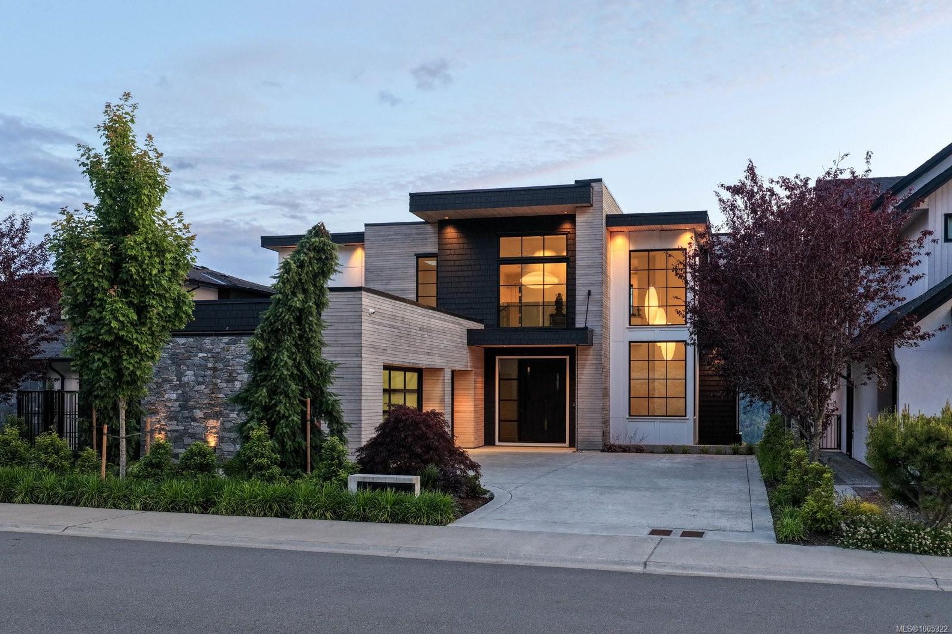 1424 Pinehurst Place, Bear Mountain, Langford 