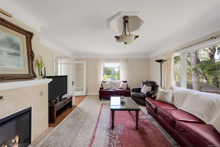 1151-reynolds-maplewood-saanich-east-05 at 1151 Reynolds Road, Maplewood, Saanich East