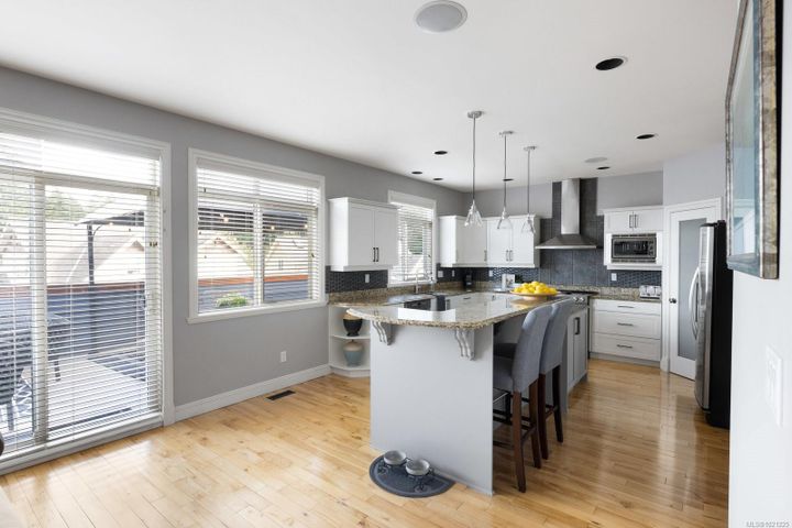 2019-troon-bear-mountain-langford-15 at 2019 Troon Court, Bear Mountain, Langford