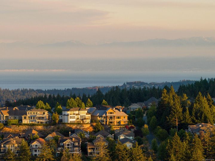 1098-bearspaw-bear-mountain-langford-68 at 1098 Bearspaw Plat, Bear Mountain, Langford