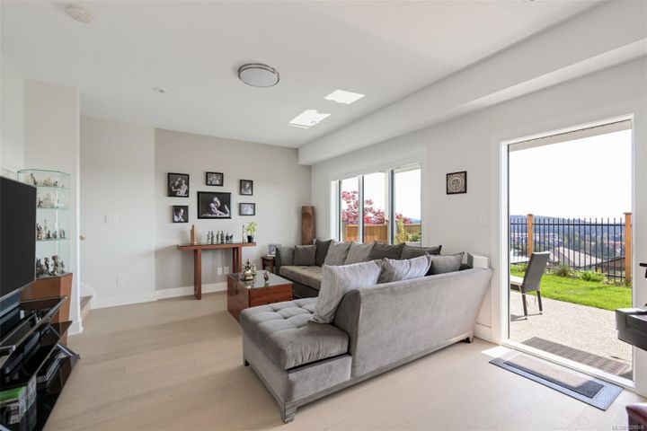 1122-olivine-bear-mountain-langford-37 at 1122 Olivine Mews, Bear Mountain, Langford