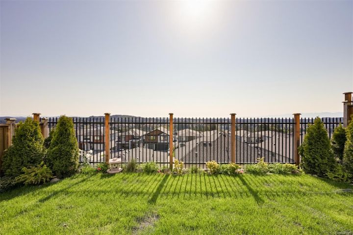 1122-olivine-bear-mountain-langford-40 at 1122 Olivine Mews, Bear Mountain, Langford