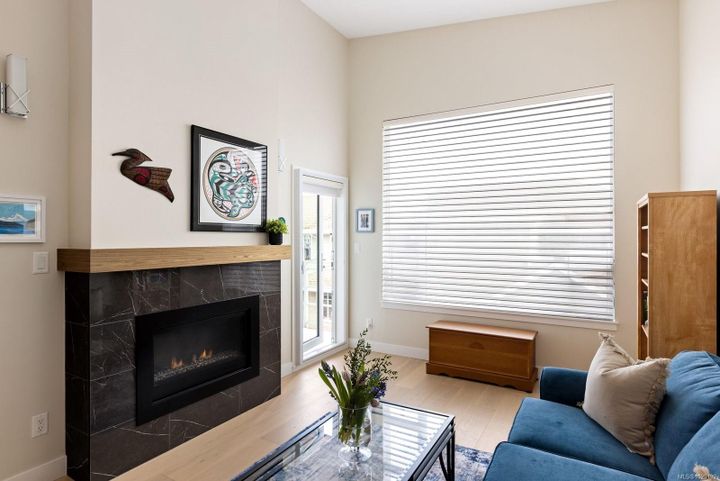 9861-third-sidney-north-east-sidney-05 at 406 - 9861 Third Street, Sidney North-East, Sidney