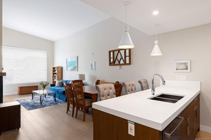 9861-third-sidney-north-east-sidney-12 at 406 - 9861 Third Street, Sidney North-East, Sidney