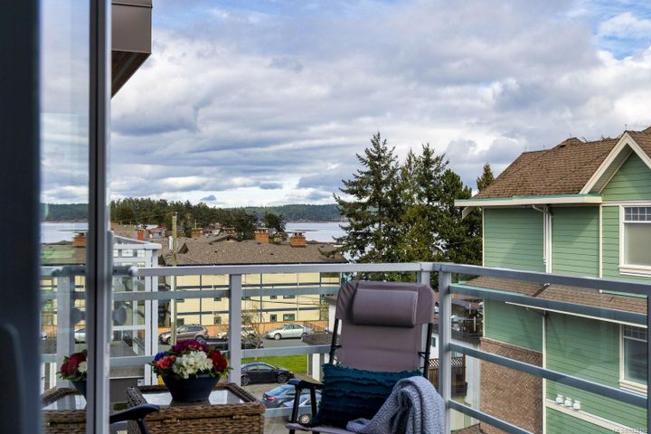 9861-third-sidney-north-east-sidney-22 at 406 - 9861 Third Street, Sidney North-East, Sidney