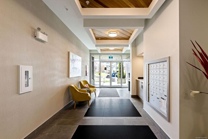 9861-third-sidney-north-east-sidney-24 at 406 - 9861 Third Street, Sidney North-East, Sidney