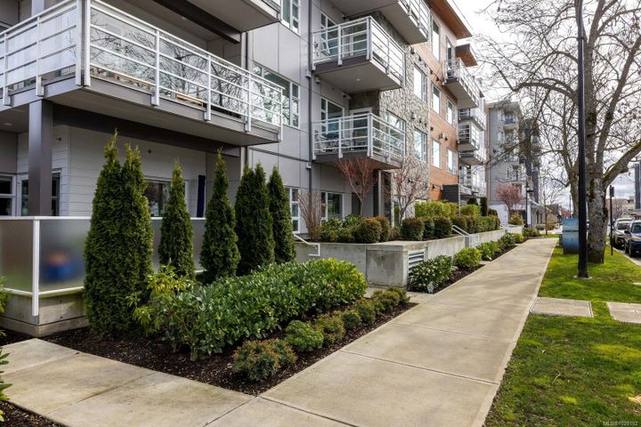 9861-third-sidney-north-east-sidney-25 at 406 - 9861 Third Street, Sidney North-East, Sidney