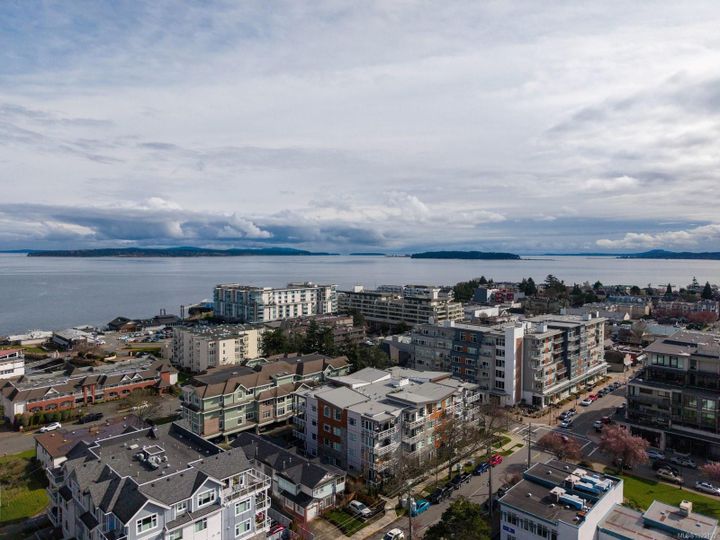 9861-third-sidney-north-east-sidney-26 at 406 - 9861 Third Street, Sidney North-East, Sidney