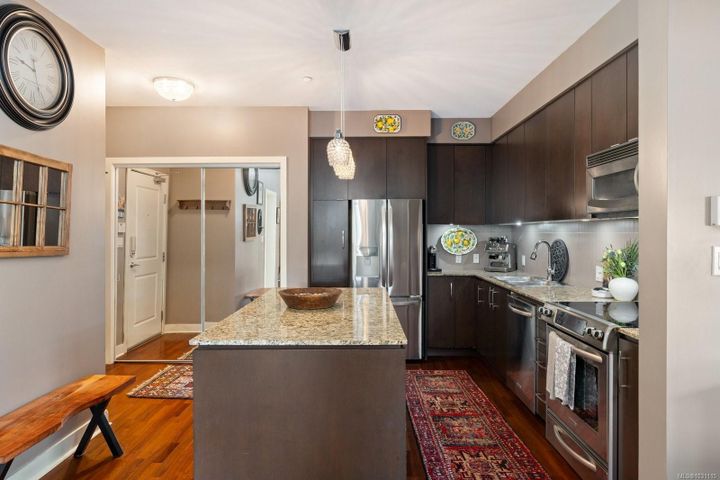 1375-bear-mountain-bear-mountain-langford-08 at 301 - 1375 Bear Mountain Parkway, Bear Mountain, Langford