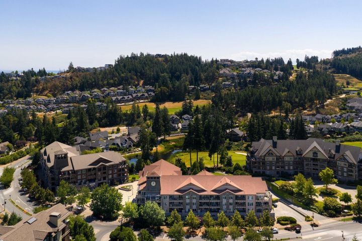 1335-bear-mountain-bear-mountain-langford-03 at 403 - 1335 Bear Mountain Parkway, Bear Mountain, Langford