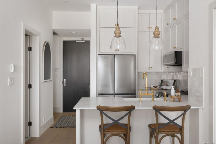 1335-bear-mountain-bear-mountain-langford-08 at 403 - 1335 Bear Mountain Parkway, Bear Mountain, Langford