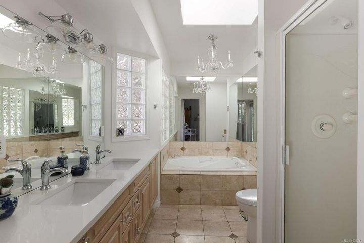 2264-aldeane-colwood-lake-colwood-23 at 2264 Aldeane Avenue, Colwood Lake, Colwood