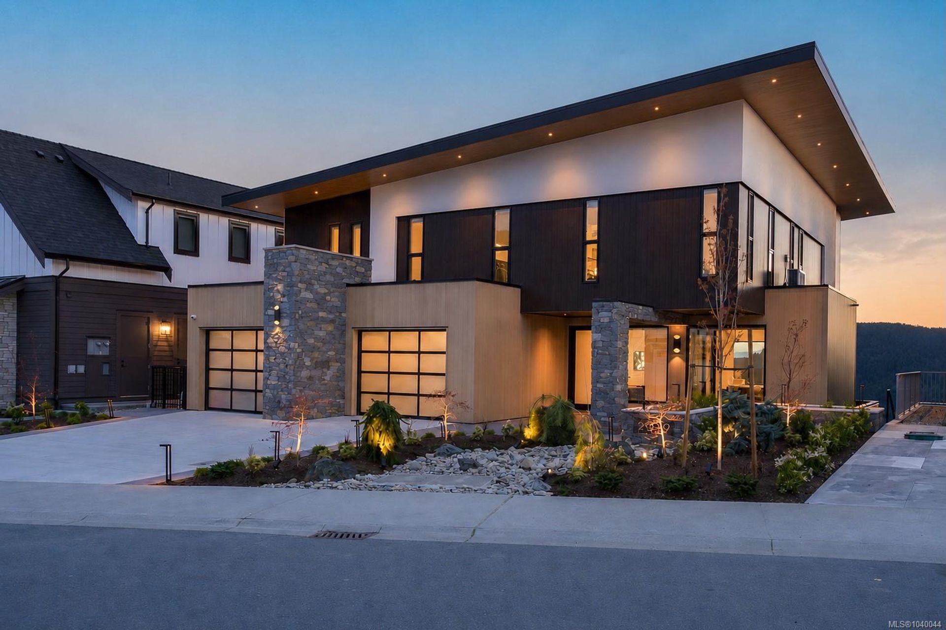 2029 Pinehurst Terrace, Bear Mountain, Langford 