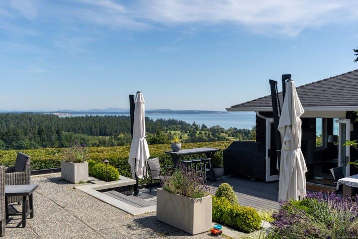5256-del-monte-cordova-bay-saanich-east-20 at 5256 Del Monte Avenue, Cordova Bay, Saanich East