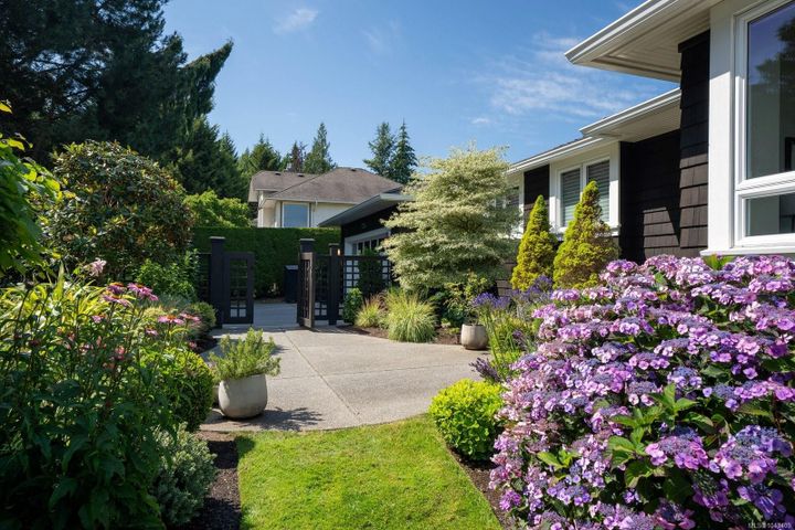 5256-del-monte-cordova-bay-saanich-east-43 at 5256 Del Monte Avenue, Cordova Bay, Saanich East