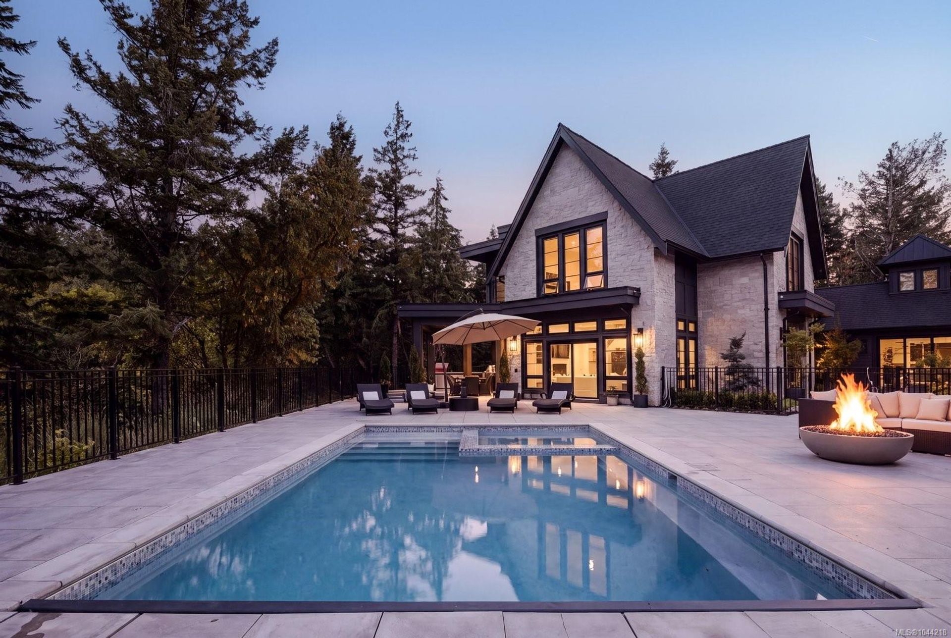 2060 Pinehurst Terrace, Bear Mountain, Langford 
