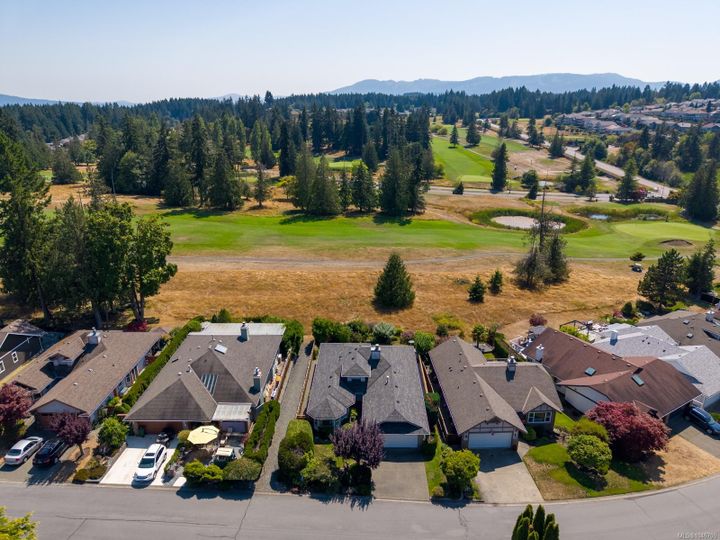3714-arbutus-cobble-hill-malahat-area-02 at 3714 N Arbutus Drive, Cobble Hill, Malahat & Area