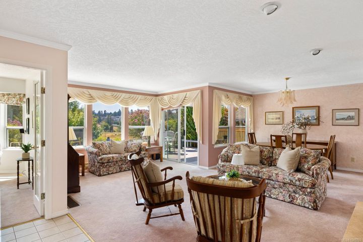3714-arbutus-cobble-hill-malahat-area-05 at 3714 N Arbutus Drive, Cobble Hill, Malahat & Area