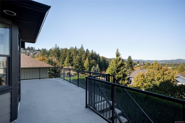 590-cottyn-triangle-colwood-48 at 590 Cottyn Way, Triangle, Colwood
