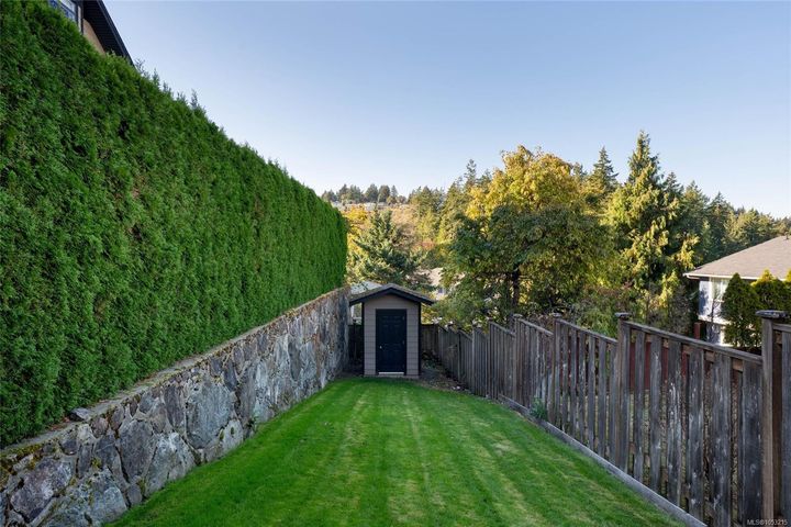 590-cottyn-triangle-colwood-54 at 590 Cottyn Way, Triangle, Colwood