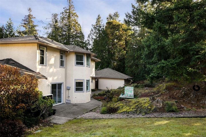 11466-sumac-lands-end-north-saanich-40 at 11466 Sumac Drive, Lands End, North Saanich
