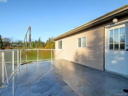 45-vickery-rd-vr-view-royal-view-royal-18 at 1 - 45 Vickery, View Royal