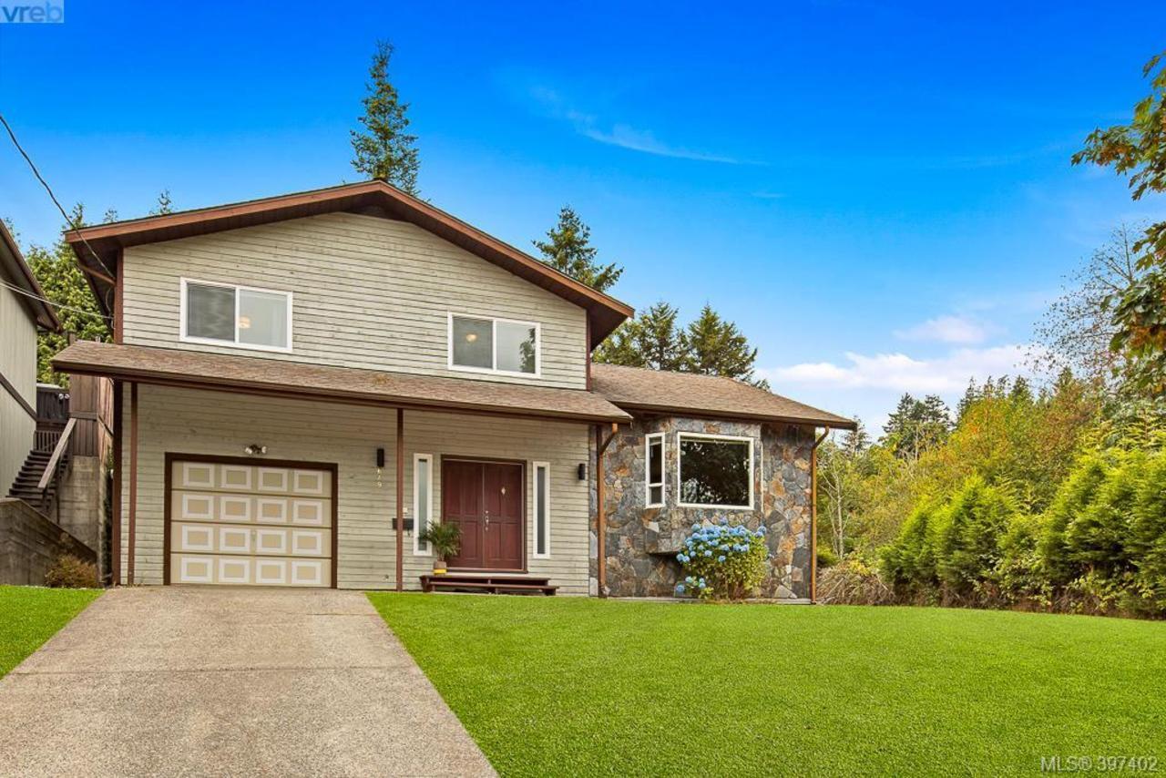 649 Cairndale Road, Triangle, Colwood  by Julia Abraham Real Estate 649 Cairndale Road, Triangle, Colwood