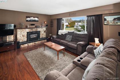 2826-santana-drive-la-goldstream-langford-05 at 2826 Santana Drive, Goldstream, Langford 2826-santana-drive-la-goldstream-langford-05 at 2826 Santana Drive, Goldstream, Langford