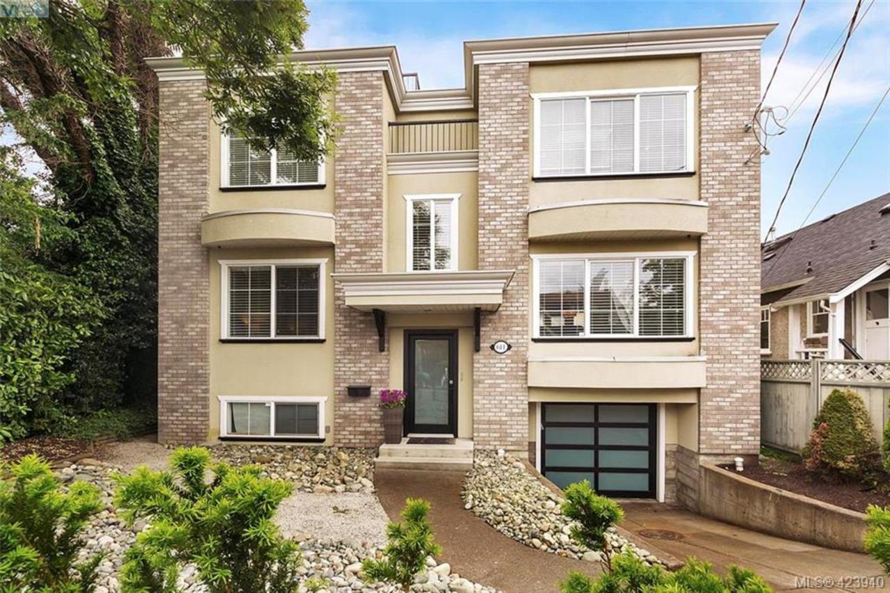 611 Niagara Street, James Bay, Victoria by Julia Abraham Real Estate 611 Niagara Street, James Bay, Victoria