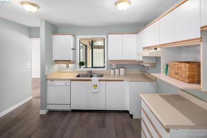 3900-shelbourne-street-se-cedar-hill-saanich-east-06 at 112 - 3900 Shelbourne Street, Cedar Hill, Saanich East 3900-shelbourne-street-se-cedar-hill-saanich-east-06 at 112 - 3900 Shelbourne Street, Cedar Hill, Saanich East