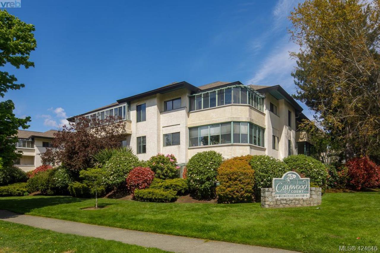 112 - 3900 Shelbourne Street, Cedar Hill, Saanich East  by Julia Abraham Real Estate 112 - 3900 Shelbourne Street, Cedar Hill, Saanich East