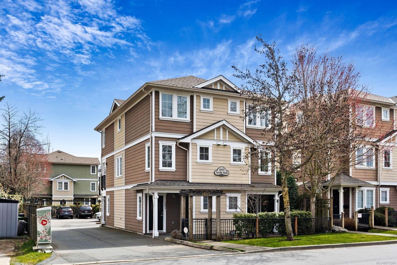 205 - 2685 Deville Road, Langford Proper, Langford by Julia Abraham Real Estate 205 - 2685 Deville Road, Langford Proper, Langford
